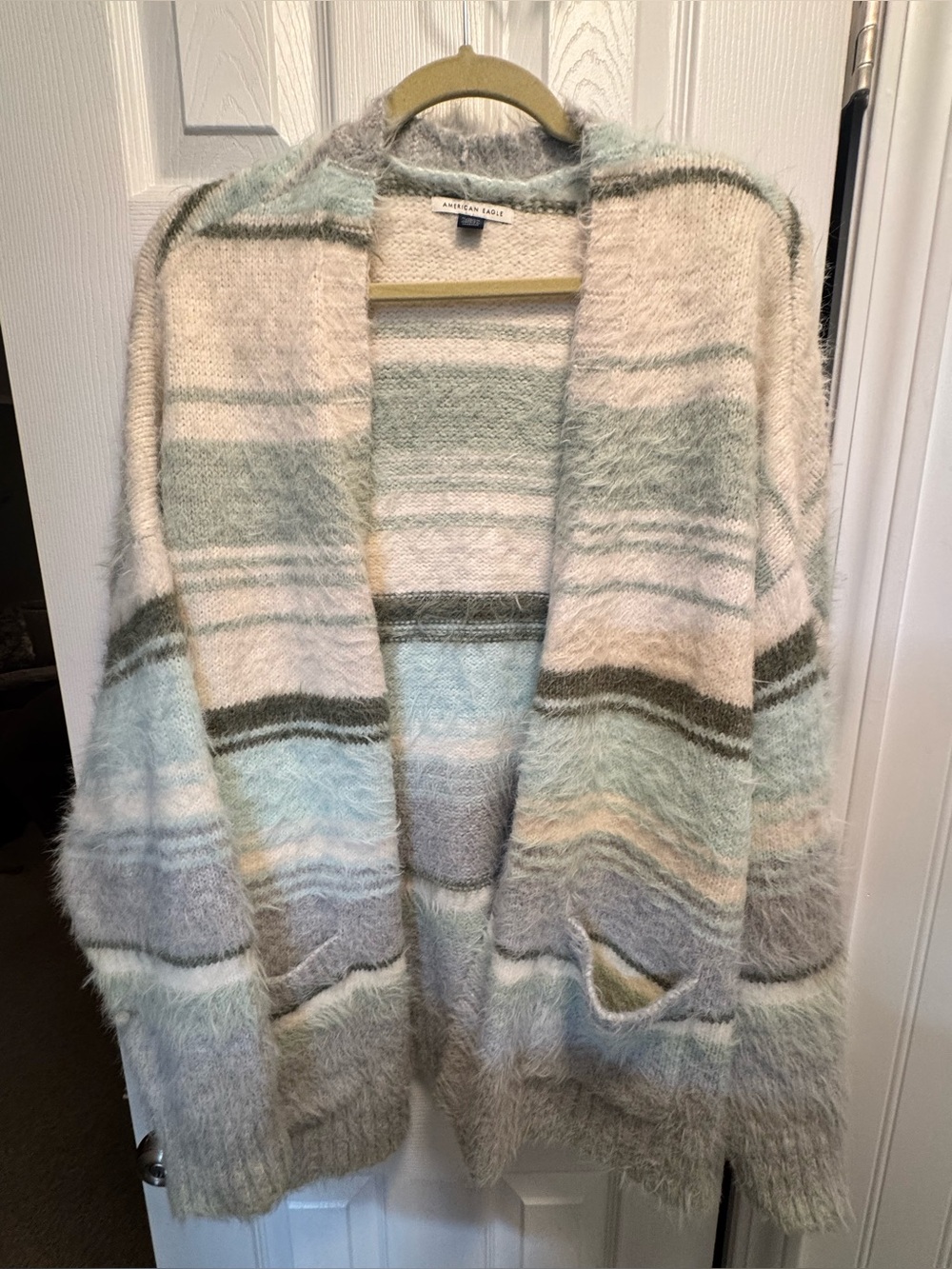 American Eagle XL Fuzzy cardigan